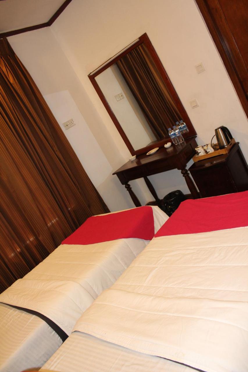 Hotel Silver Falls - Nuwara Eliya Extérieur photo